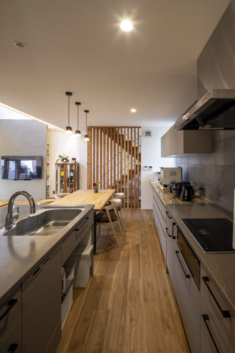 隣棟の二世帯住宅｜孫が集う親世帯。　厚別区の家01 写真8