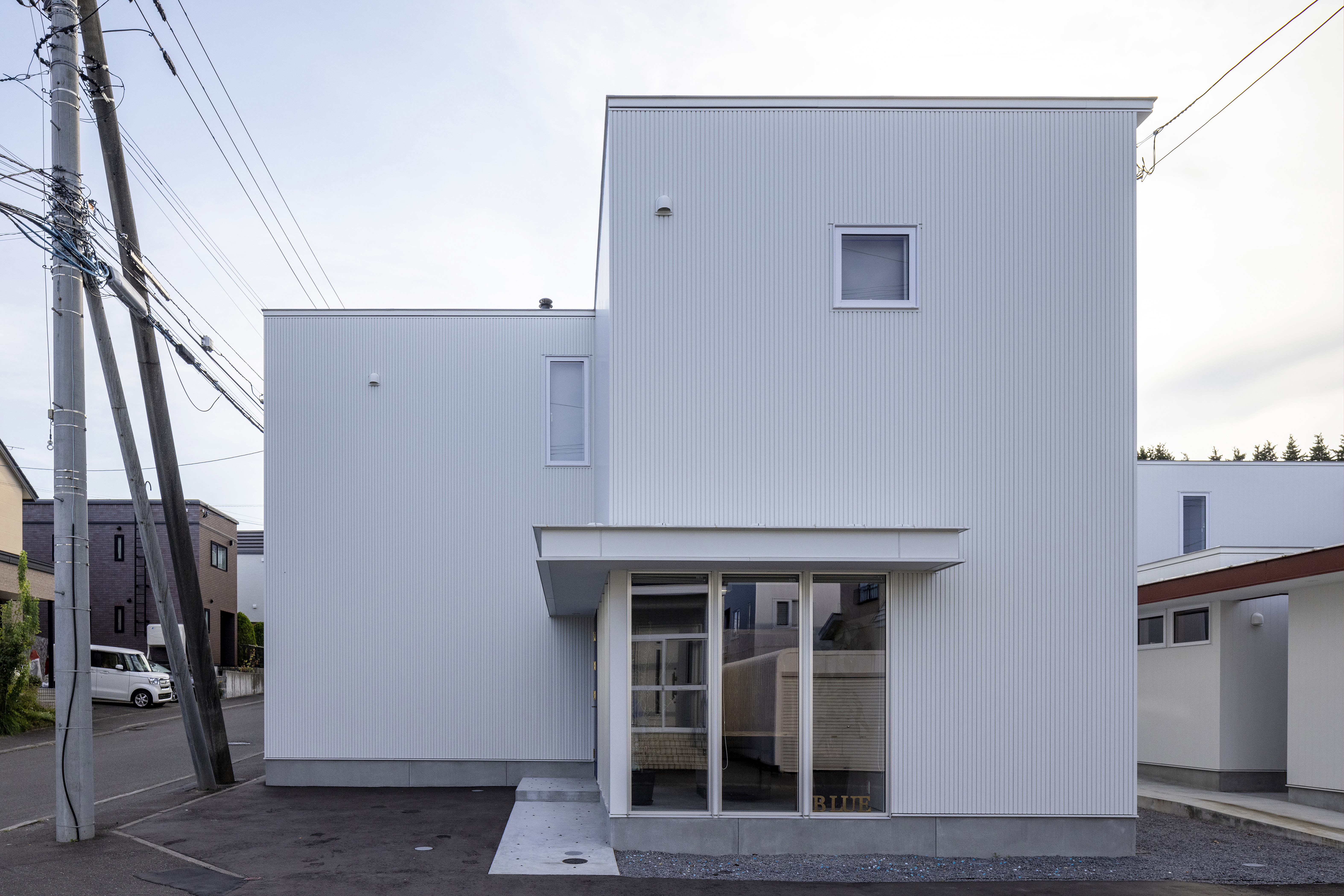 隣棟の二世帯住宅|美容室併用の子世帯。 厚別区の家02 写真9