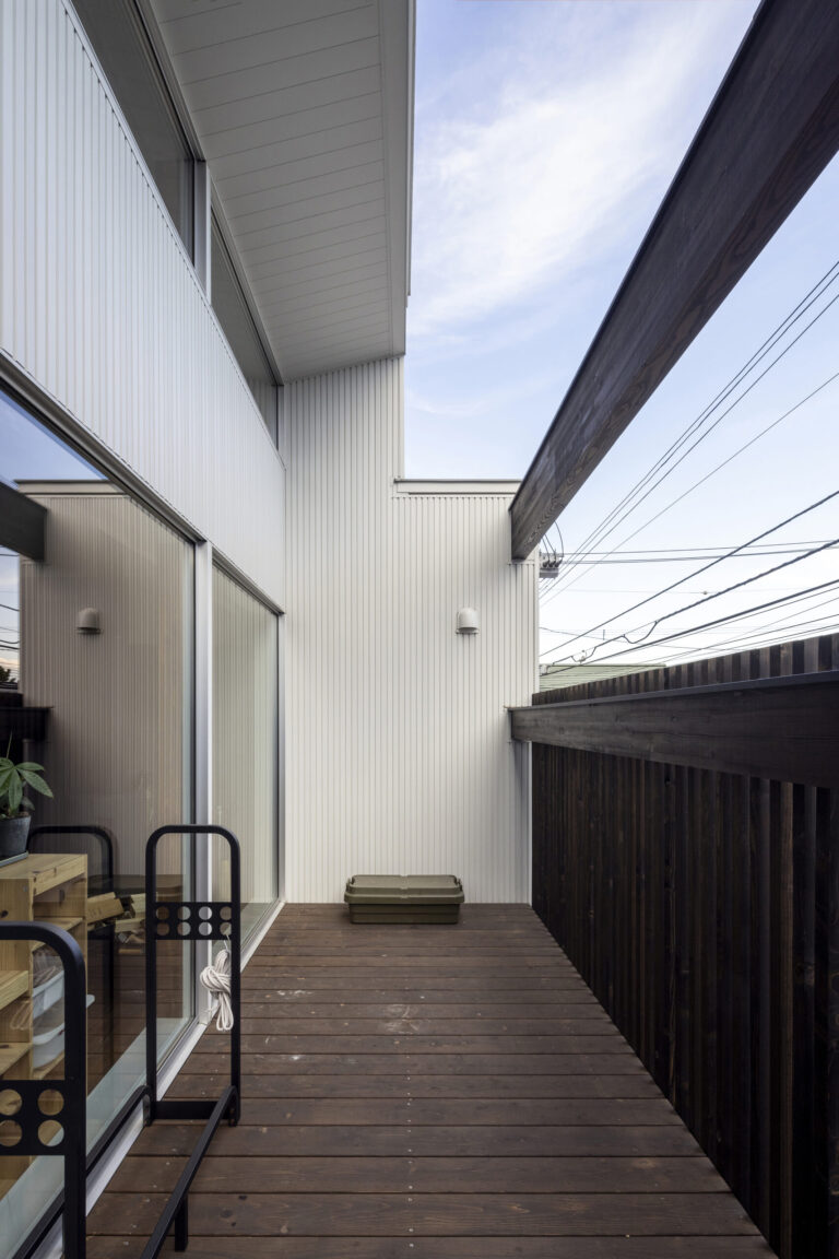 隣棟の二世帯住宅｜美容室併用の子世帯。　厚別区の家02 写真9